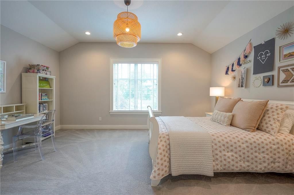 9001 Lee Boulevard — photo 31