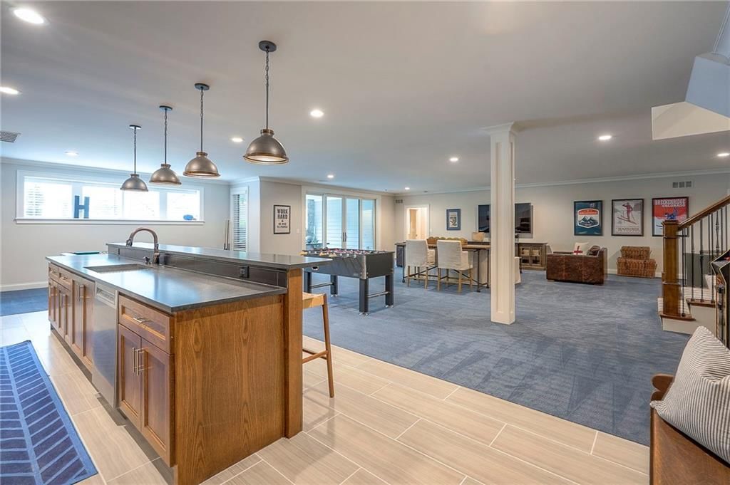 9001 Lee Boulevard — photo 37