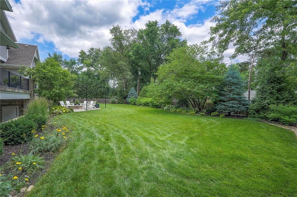 9001 Lee Boulevard — photo 46