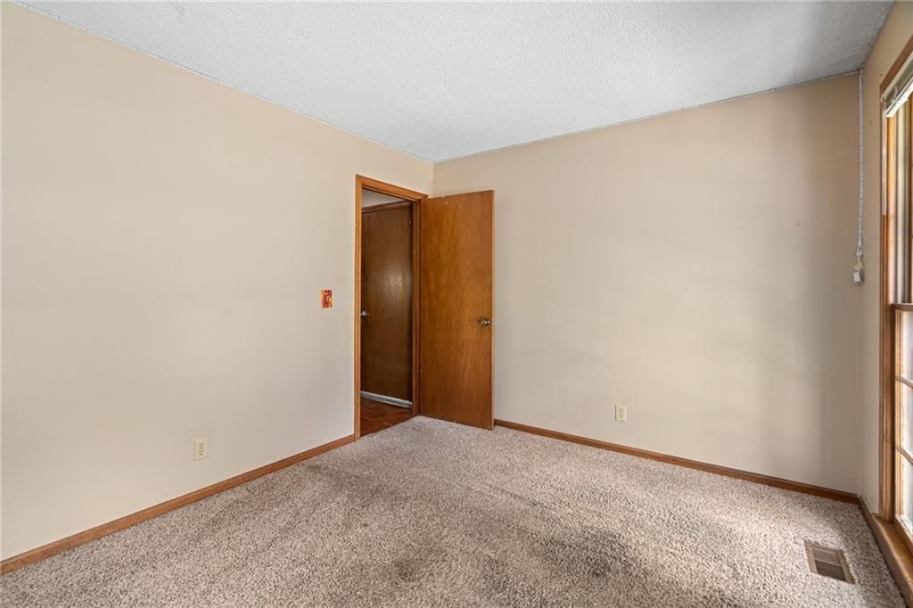 11163 Eby Street — photo 30