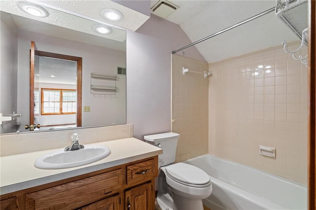 11163 Eby Street — photo 33
