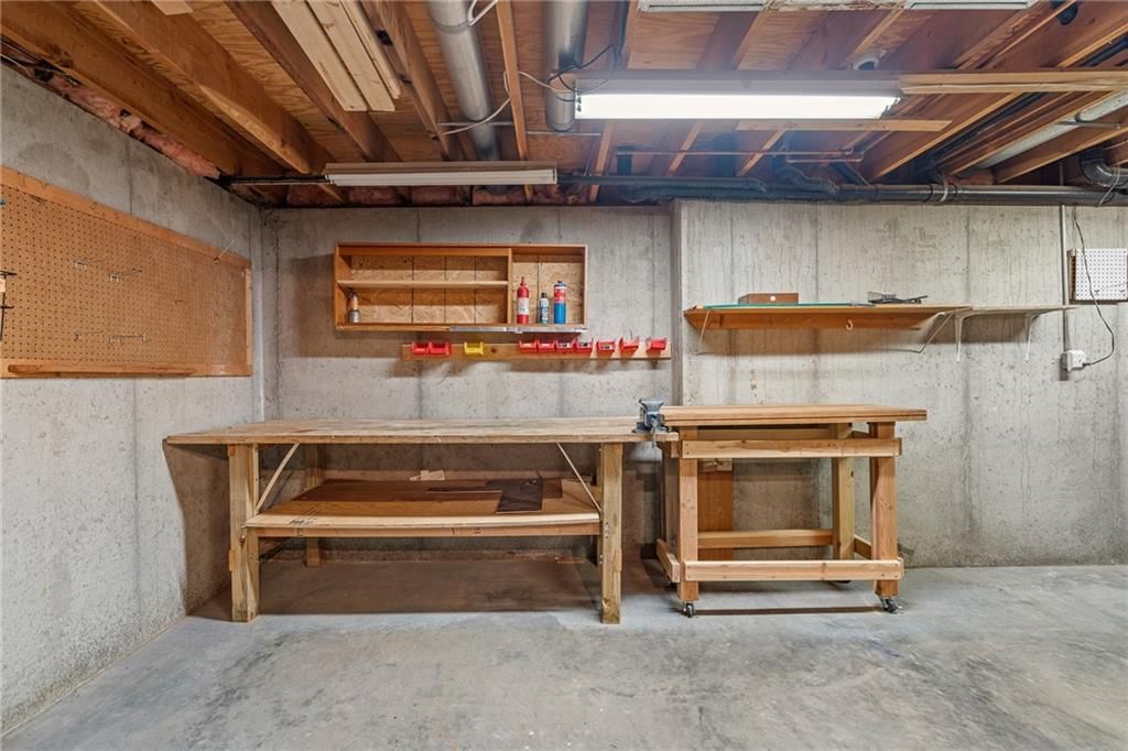 11163 Eby Street — photo 41