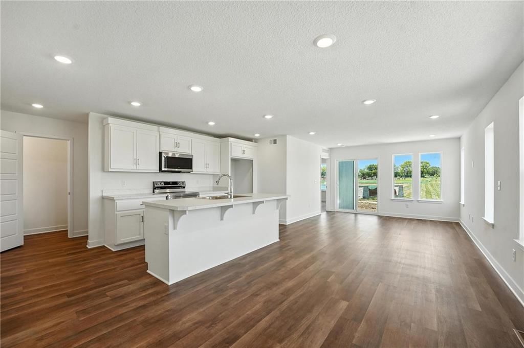 Photo 9 of 35 - 8716 SW Brickell Drive