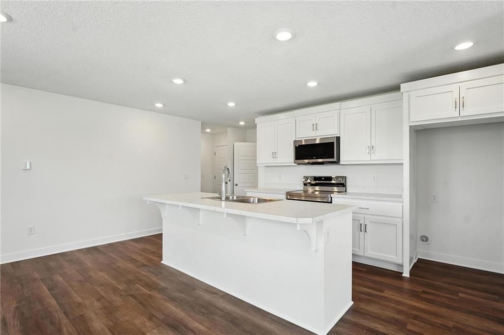 Photo 10 of 35 - 8716 SW Brickell Drive
