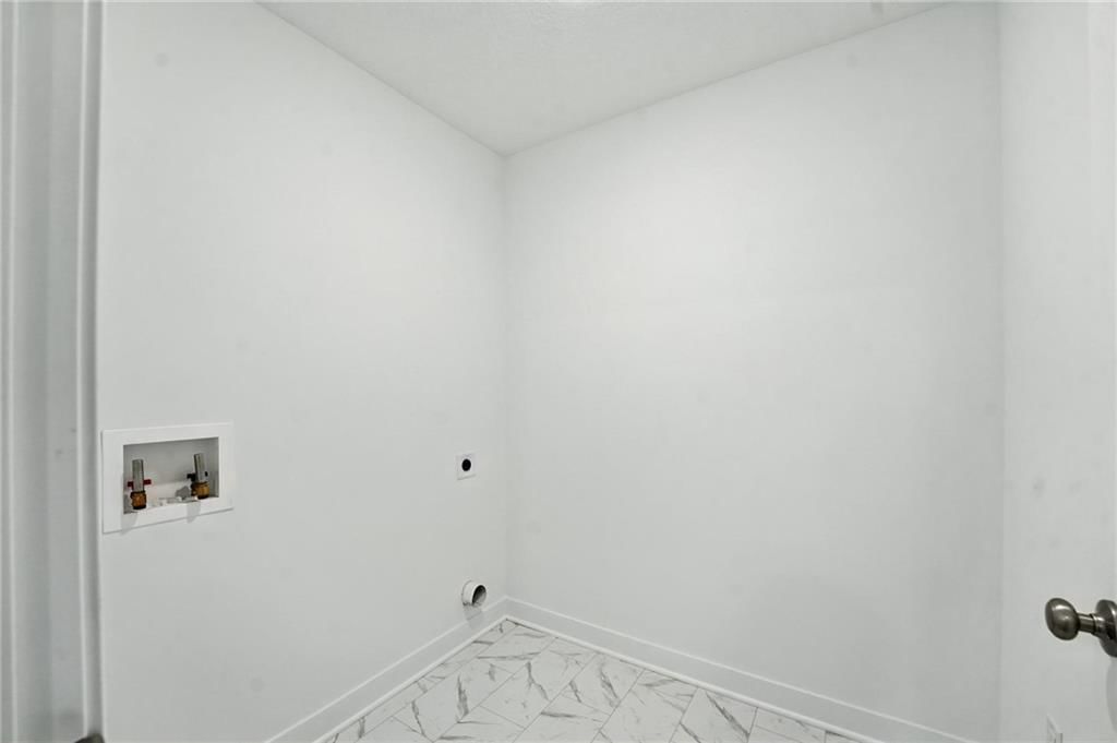 Photo 19 of 35 - 8716 SW Brickell Drive
