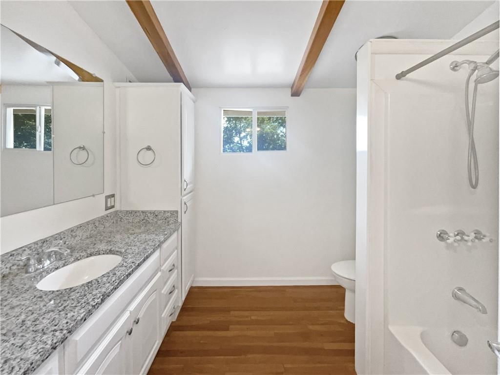 2939 NE Jewett Street — photo 7