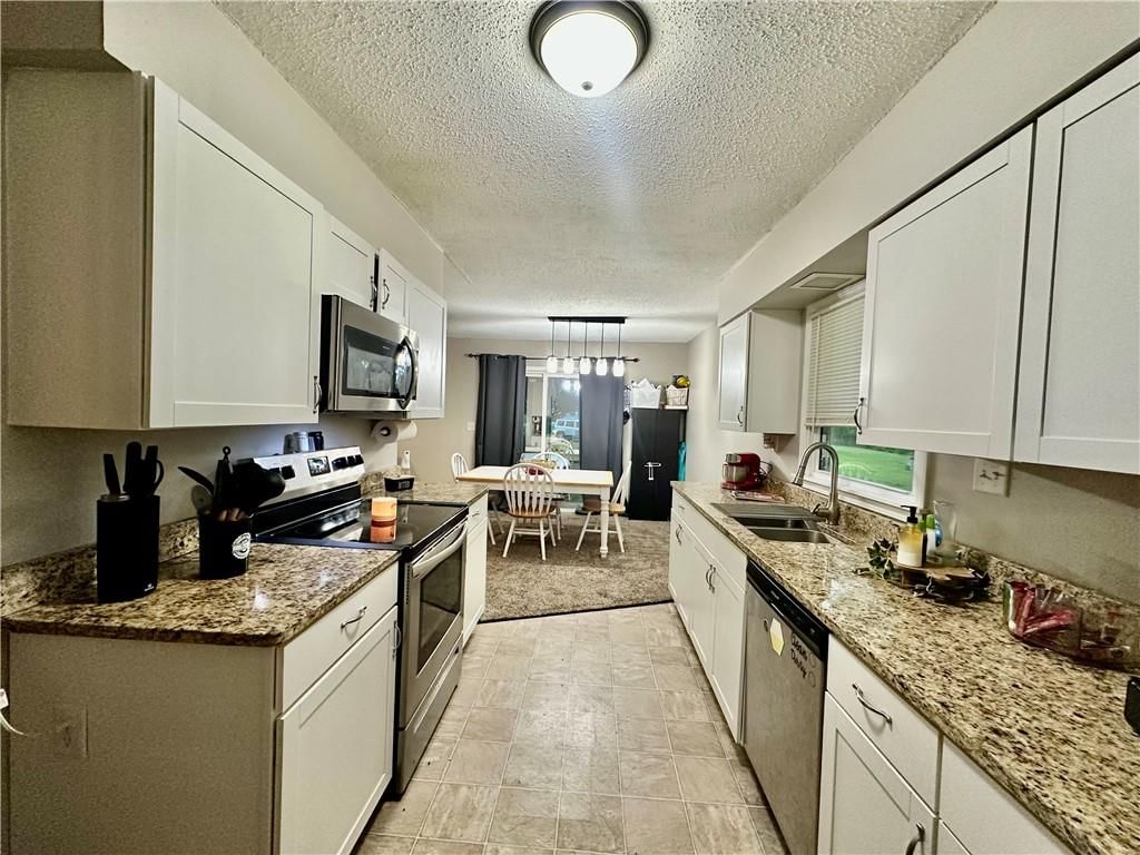 3625 Lake Shore Drive — photo 23