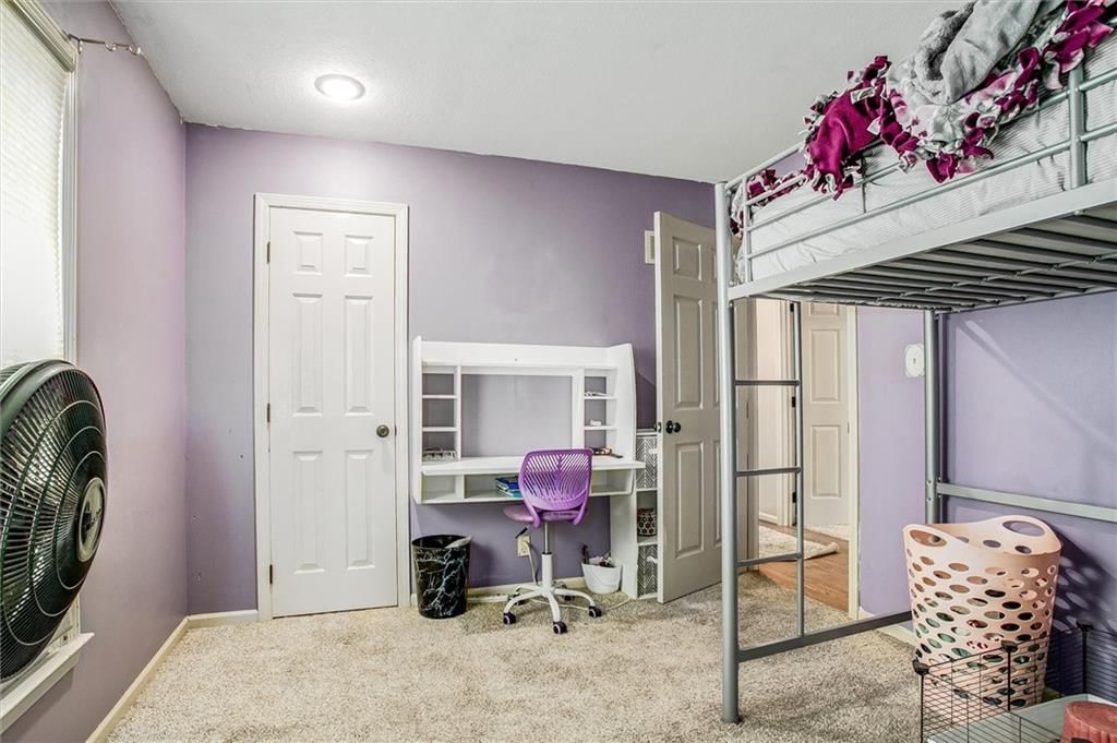 1121 SW Huntington Drive — photo 14