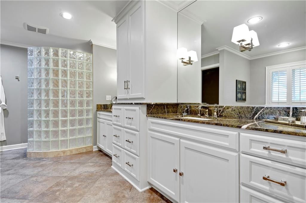 2411 W 104th Street — photo 15