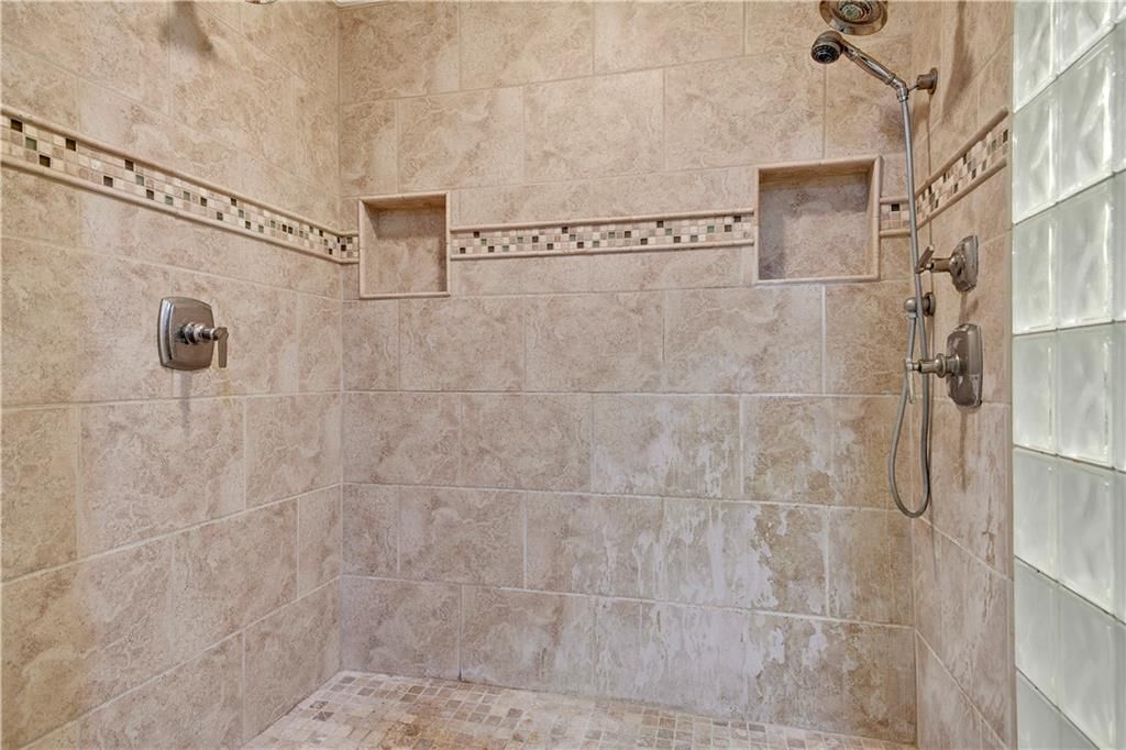 2411 W 104th Street — photo 17