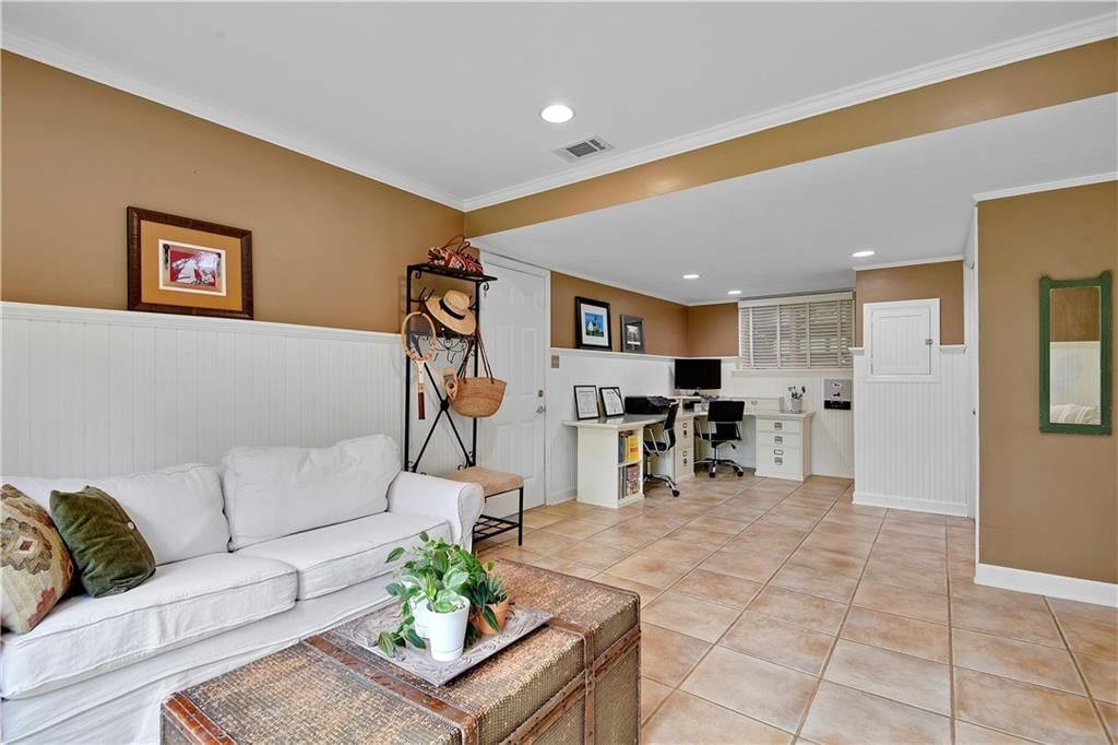 2411 W 104th Street — photo 24