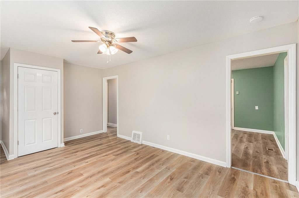 10106 Hillcrest Road — photo 5