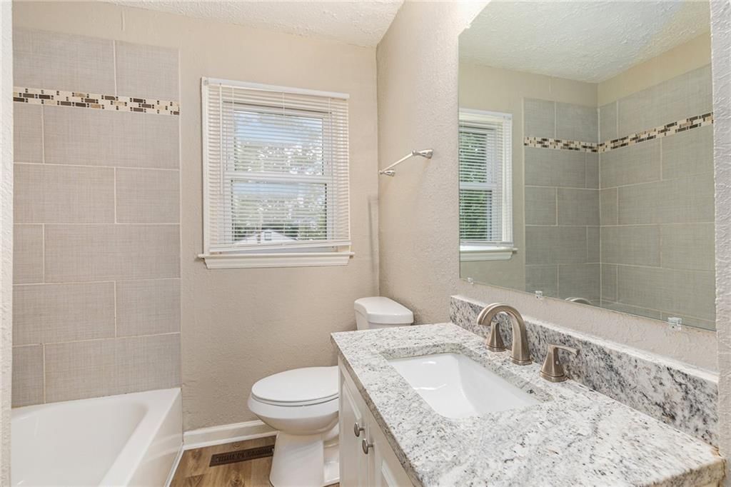 10106 Hillcrest Road — photo 12
