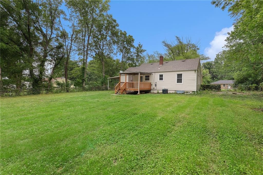10106 Hillcrest Road — photo 15