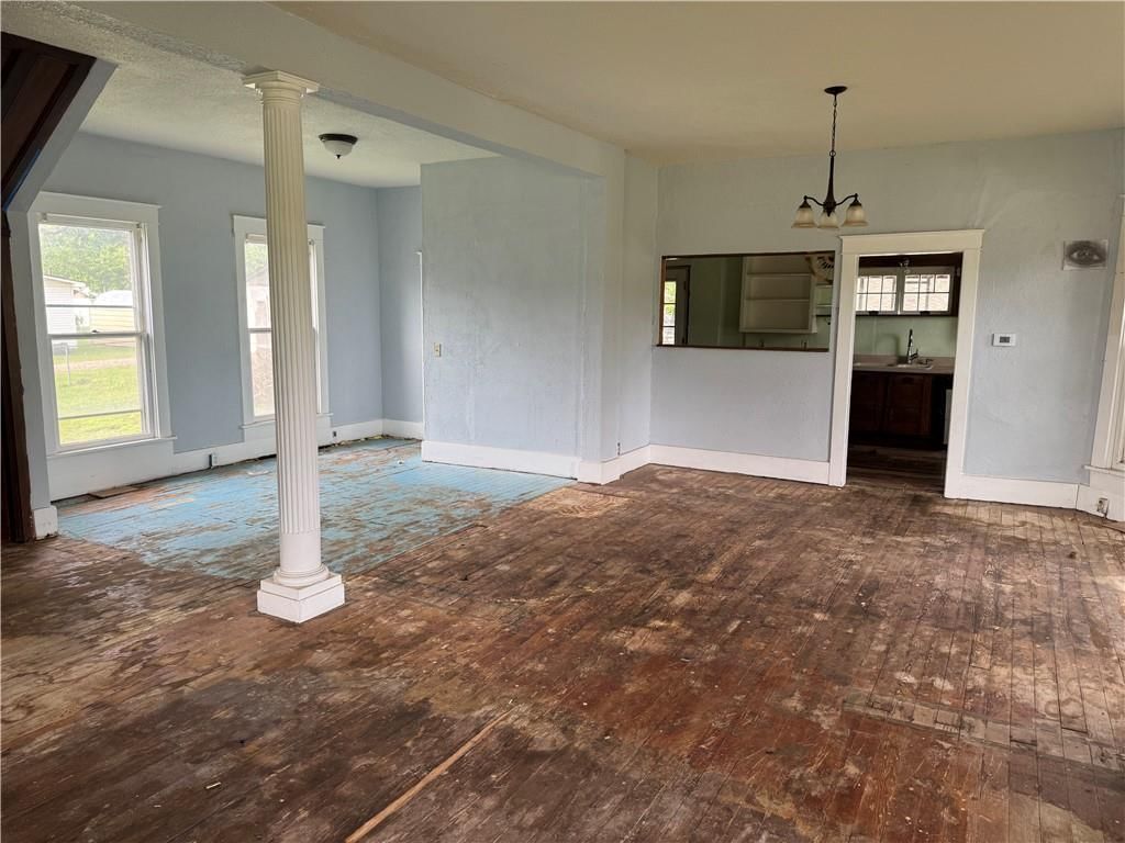 1821 S Main Street — photo 8