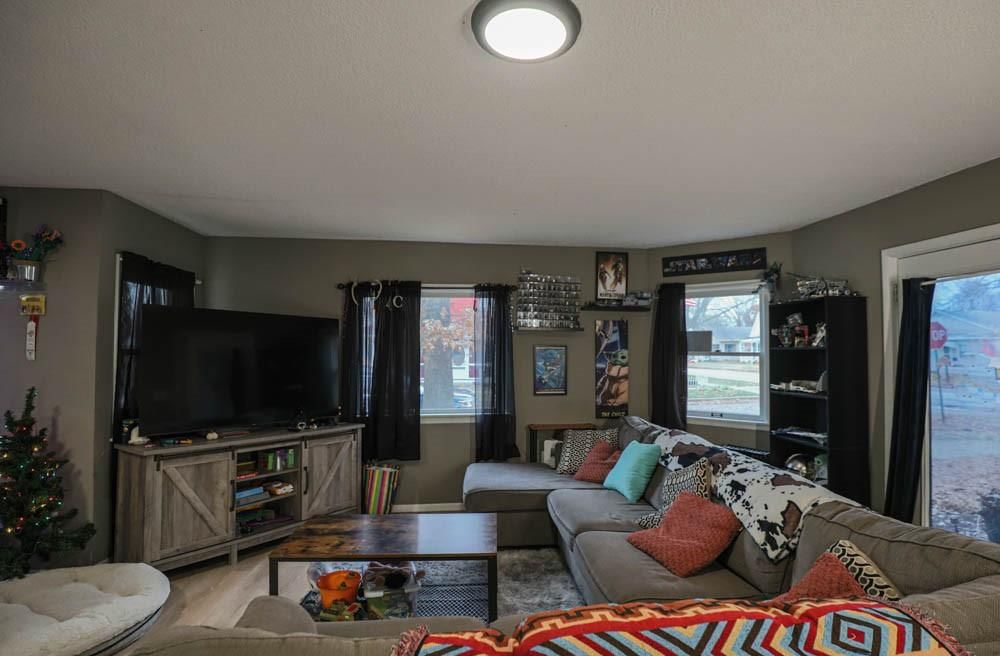 300 Brown Avenue — photo 10