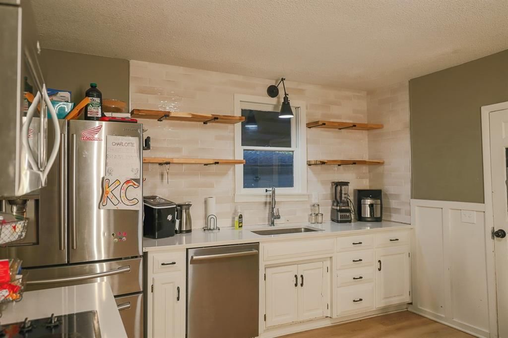 300 Brown Avenue — photo 14