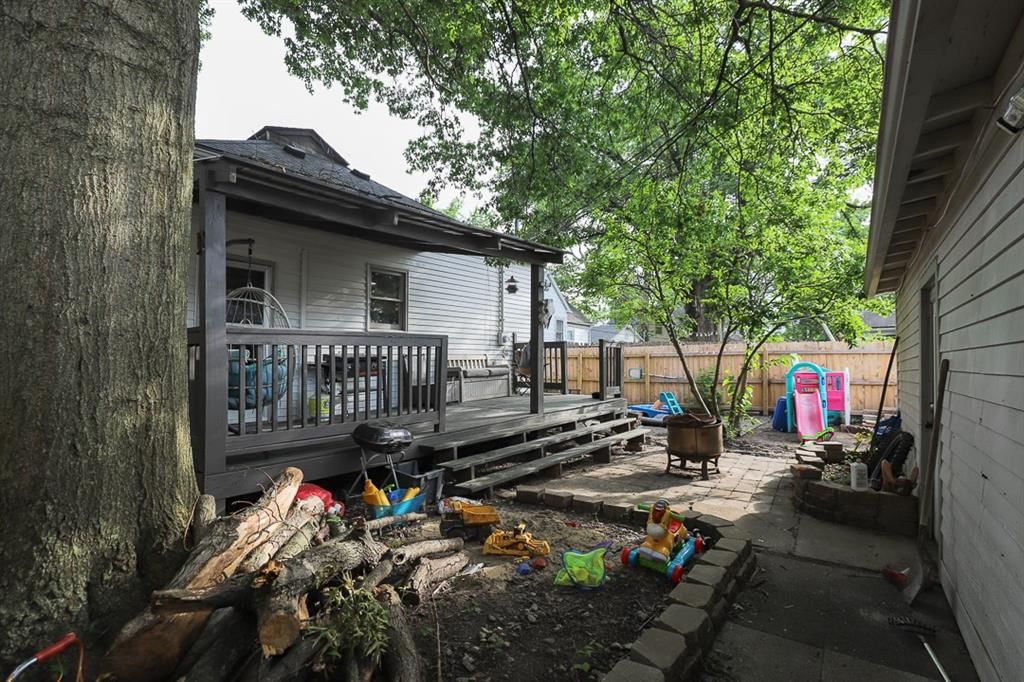 300 Brown Avenue — photo 38