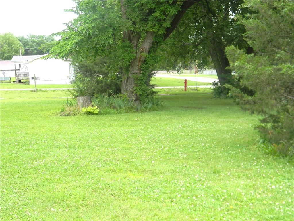504 N Locust Street — photo 8