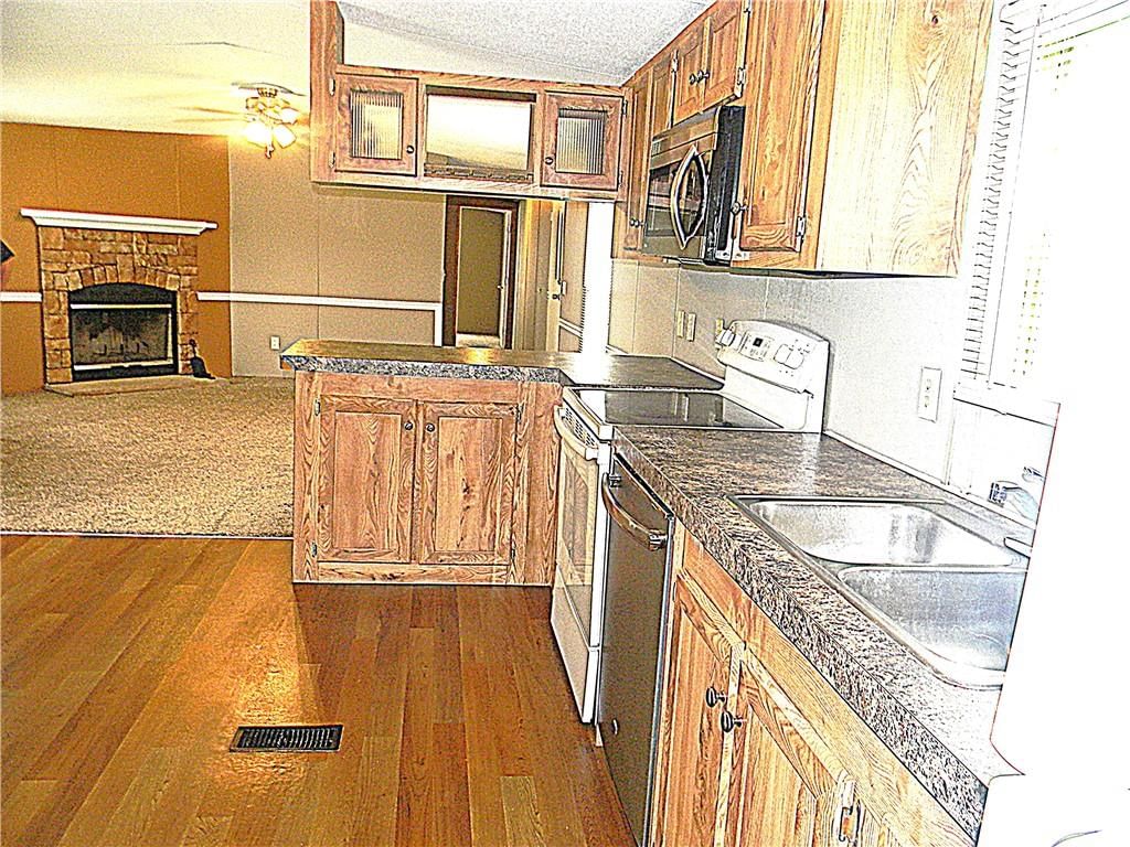 504 N Locust Street — photo 15