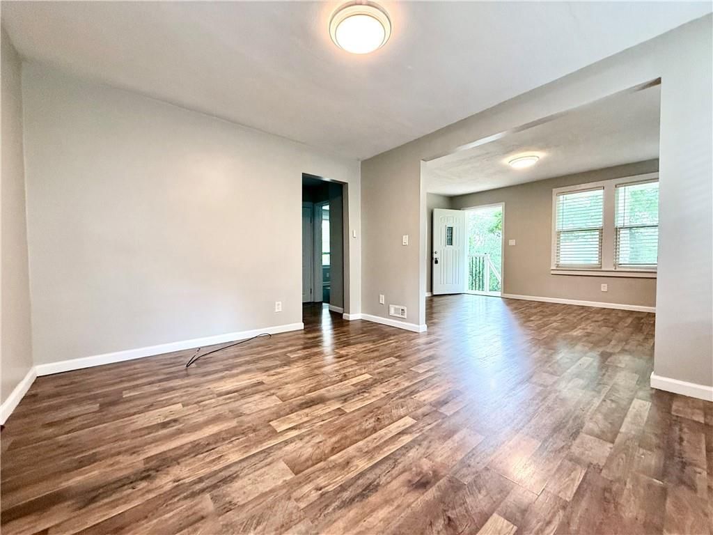 4732 Farley Avenue — photo 6