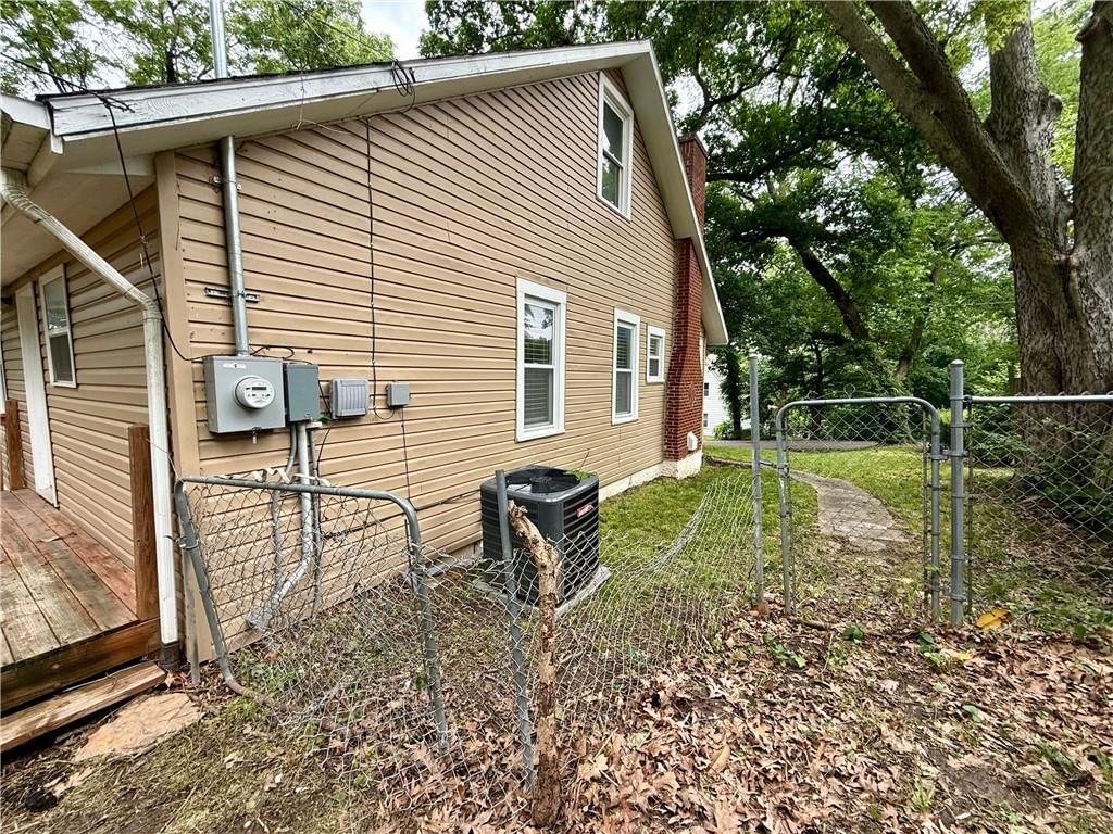 4732 Farley Avenue — photo 38