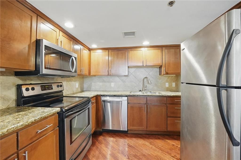 600 E Admiral Boulevard — photo 11