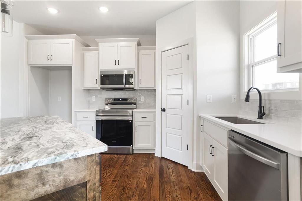 18410 Rock Creek Drive — photo 16