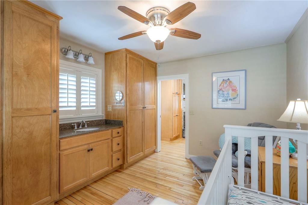 115 NE Green Street — photo 24