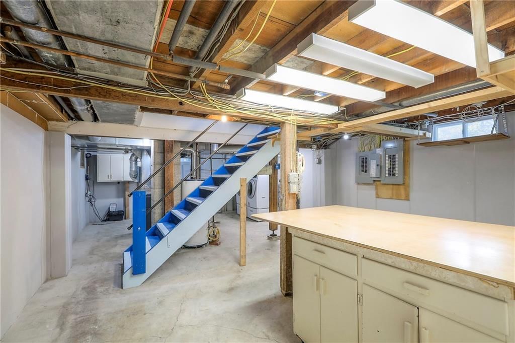 115 NE Green Street — photo 28