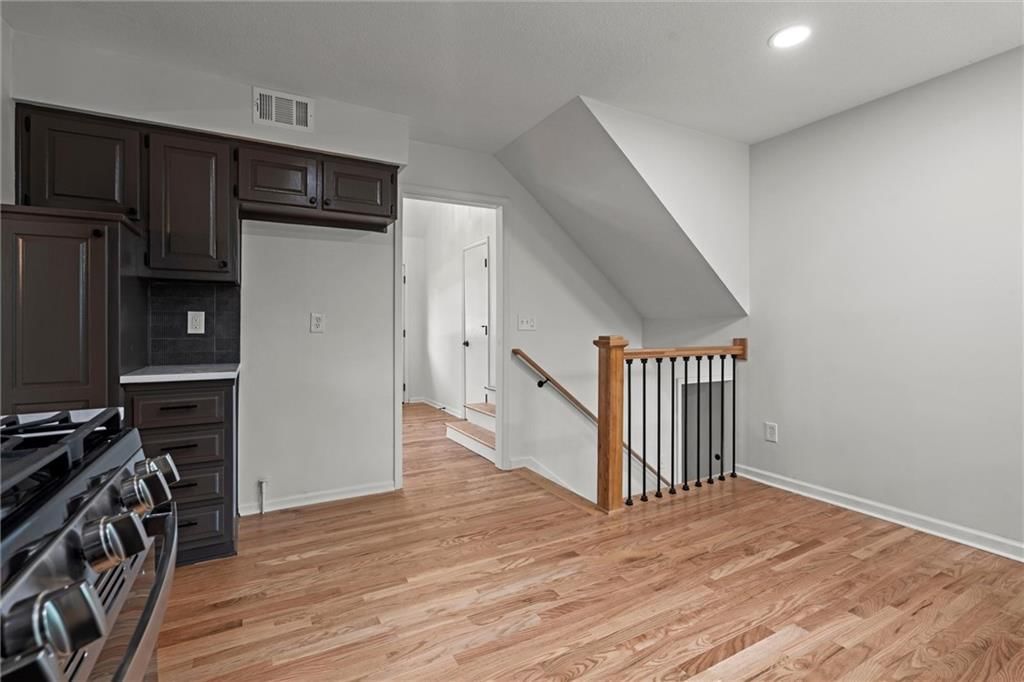 4904 Ballentine Street — photo 14