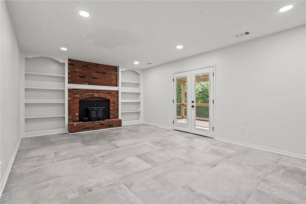 4904 Ballentine Street — photo 29