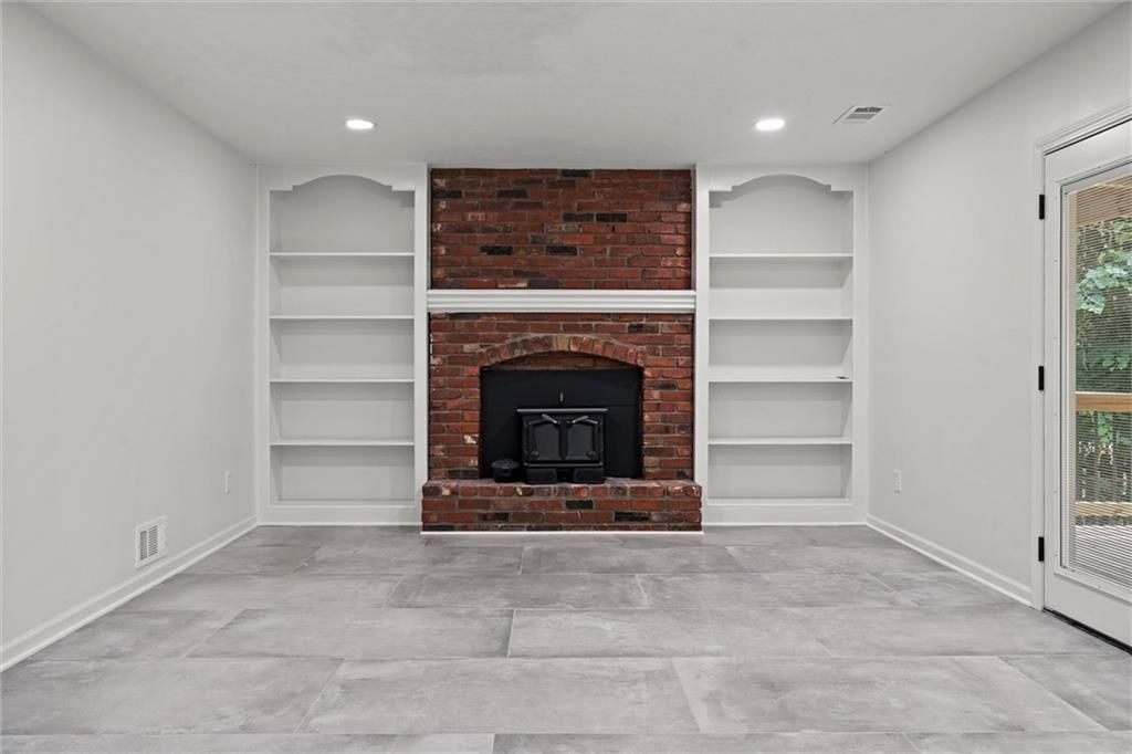 4904 Ballentine Street — photo 30