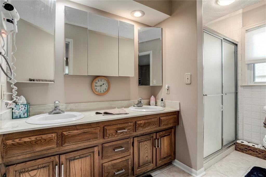 732 W 121st Street — photo 19
