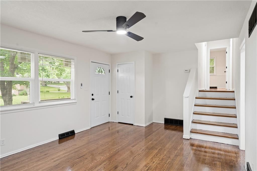 6405 N Wayne Avenue — photo 9