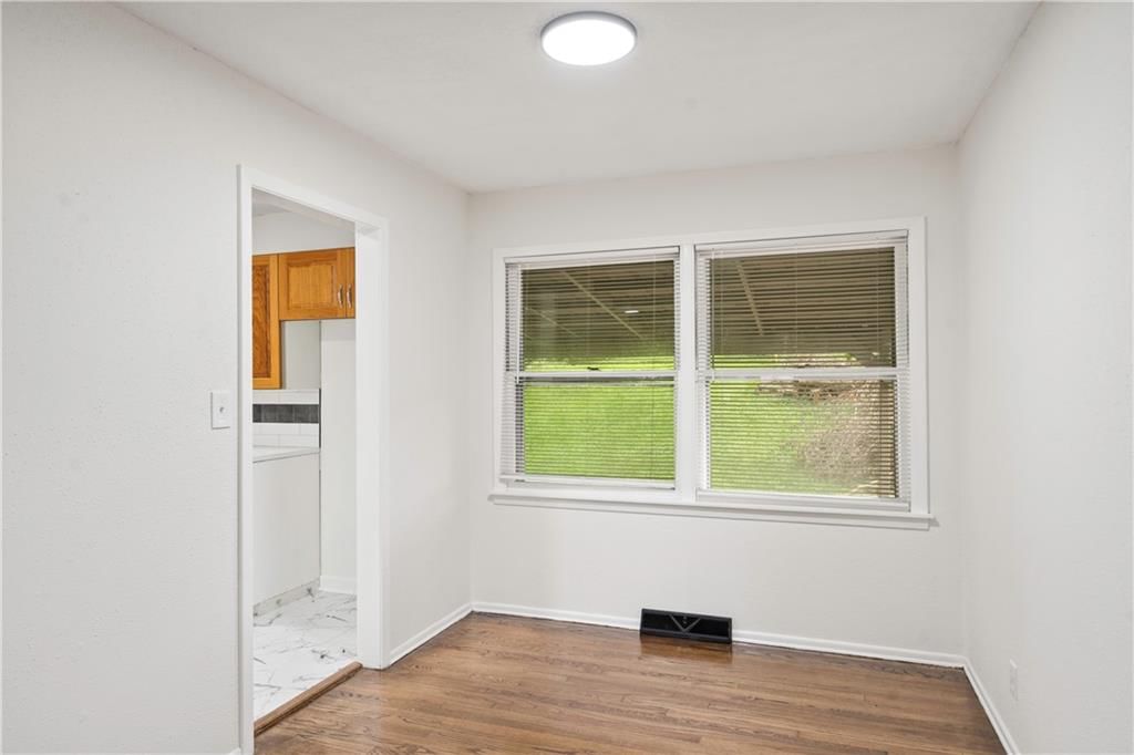 6405 N Wayne Avenue — photo 10