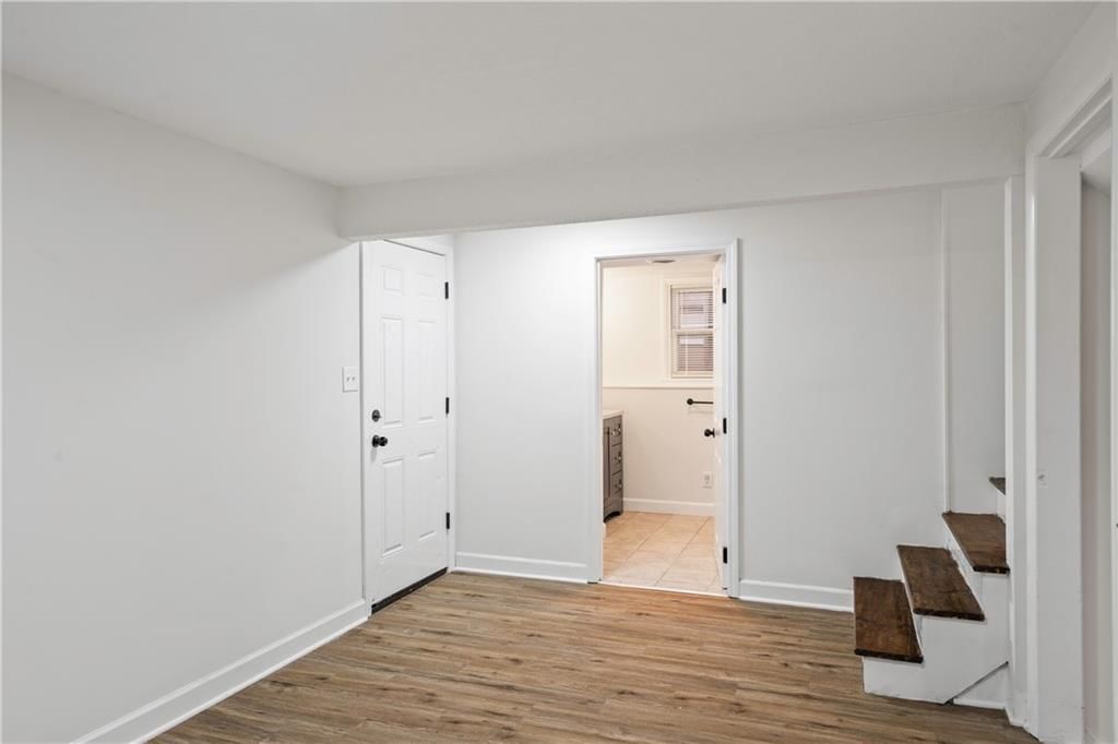 6405 N Wayne Avenue — photo 15