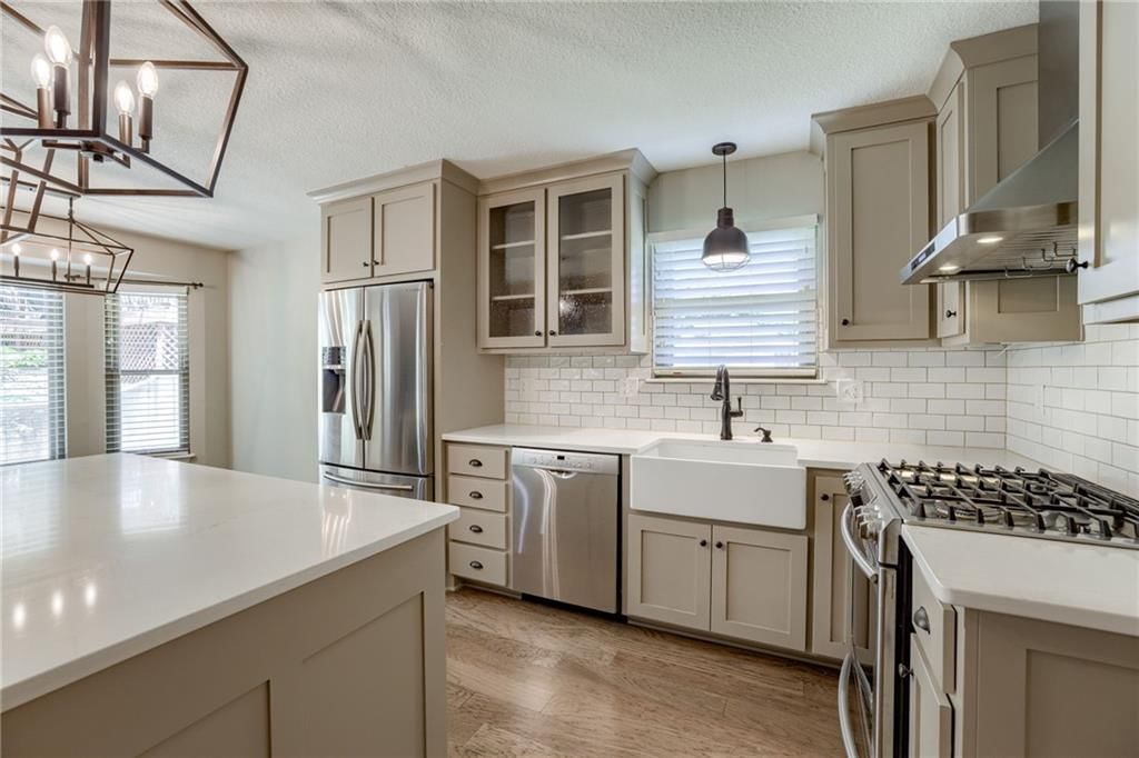Photo 8 of 35 - 5206 NW 84th Place