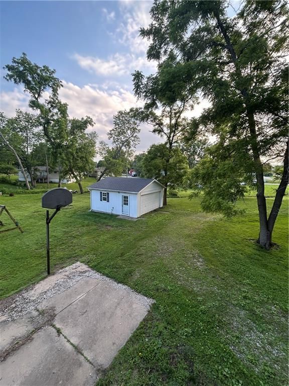 604 Shawnee Street — photo 16