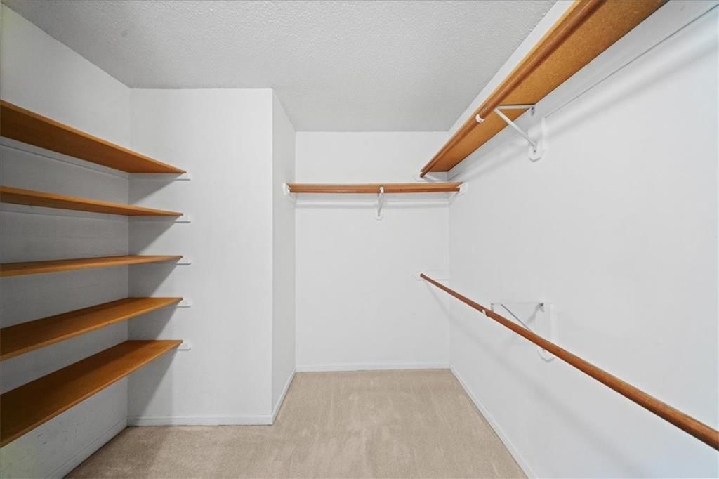 9509 W 116th Terrace — photo 39