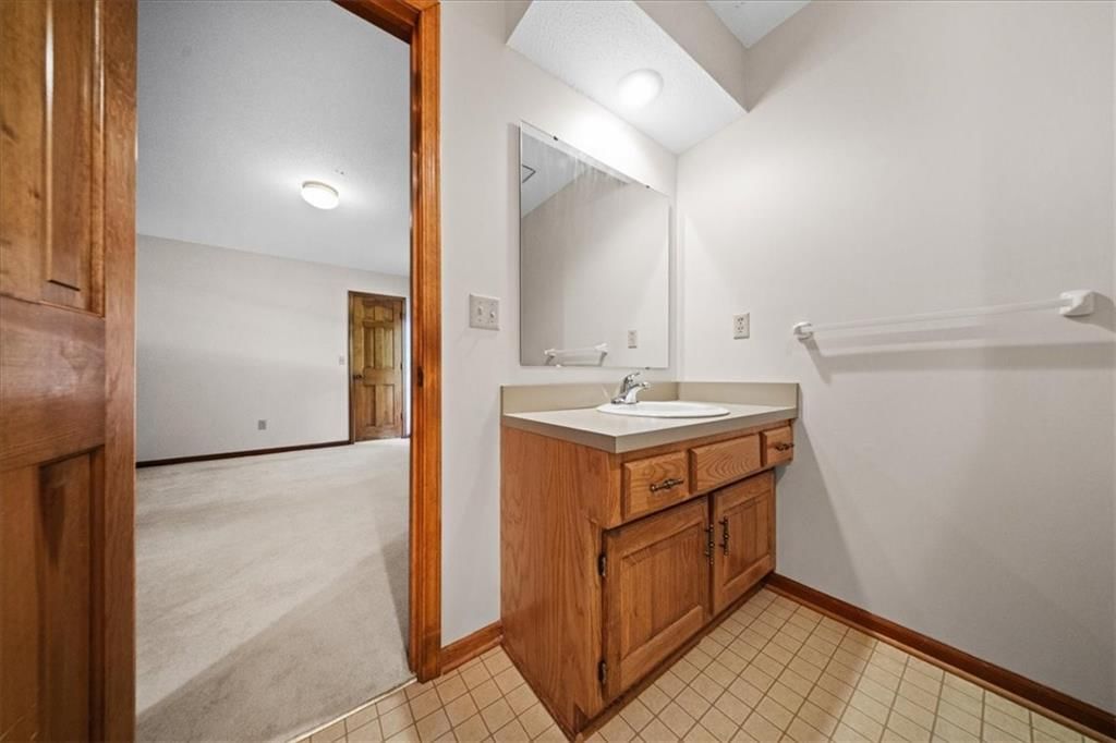 9509 W 116th Terrace — photo 51