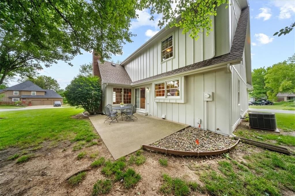 9509 W 116th Terrace — photo 62