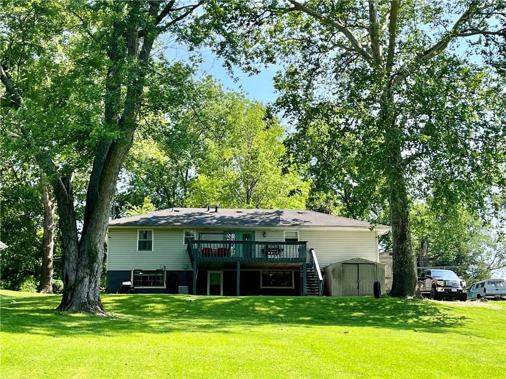 1526 E Hayward Avenue — photo 3