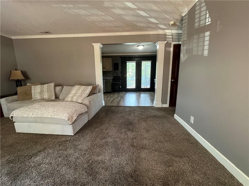 1526 E Hayward Avenue — photo 14
