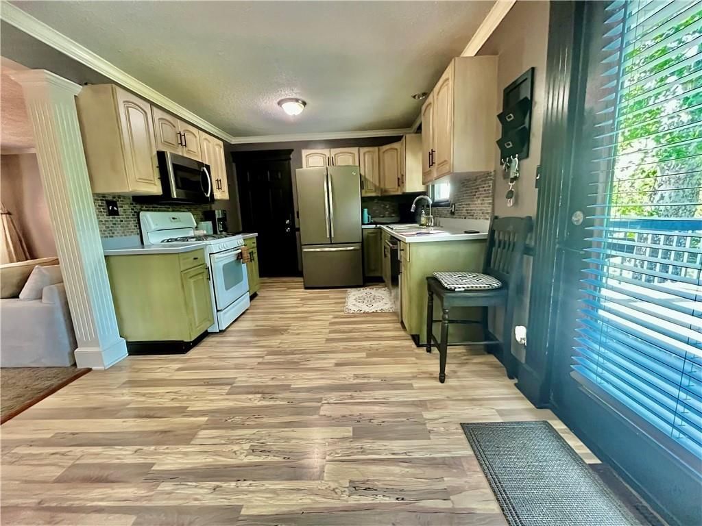 1526 E Hayward Avenue — photo 15
