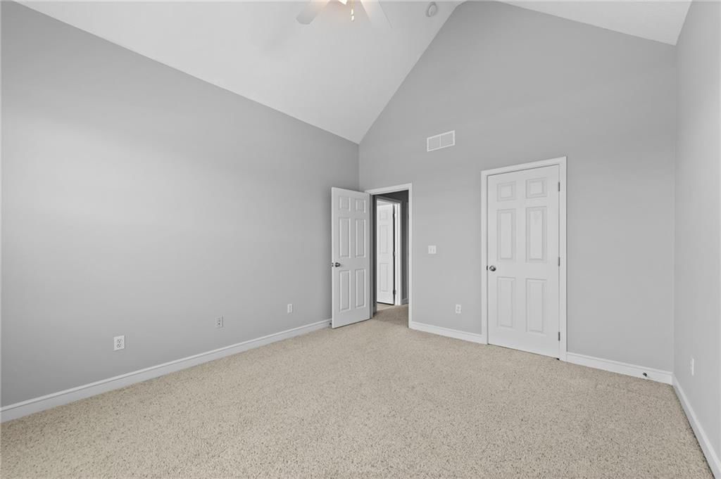 Photo 33 of 69 - 15890 Woodend Road