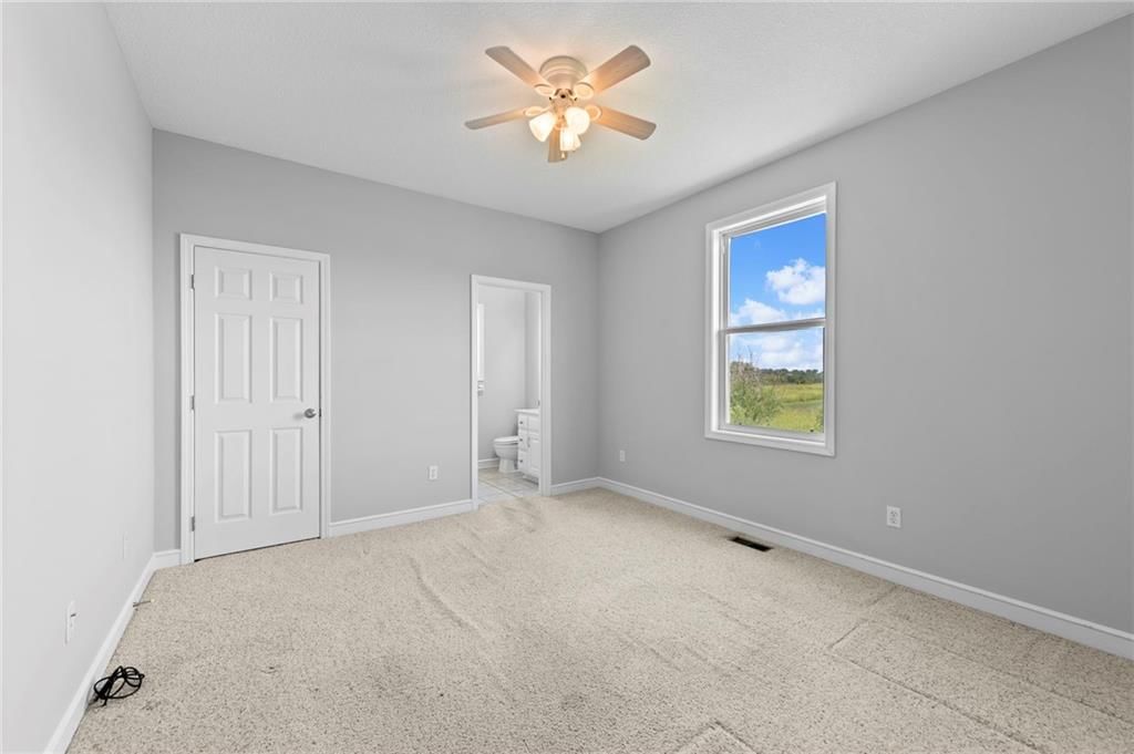 Photo 34 of 69 - 15890 Woodend Road