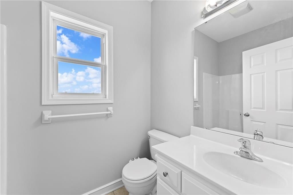 Photo 36 of 69 - 15890 Woodend Road