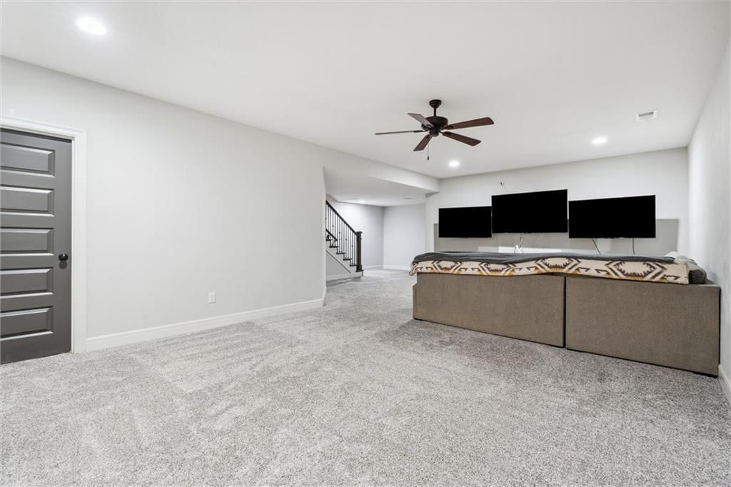 1402 NW Red Oak Court — photo 26