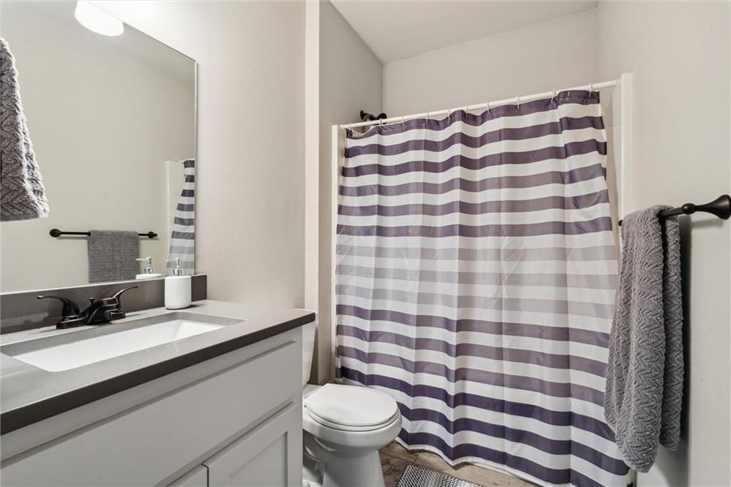 1402 NW Red Oak Court — photo 28